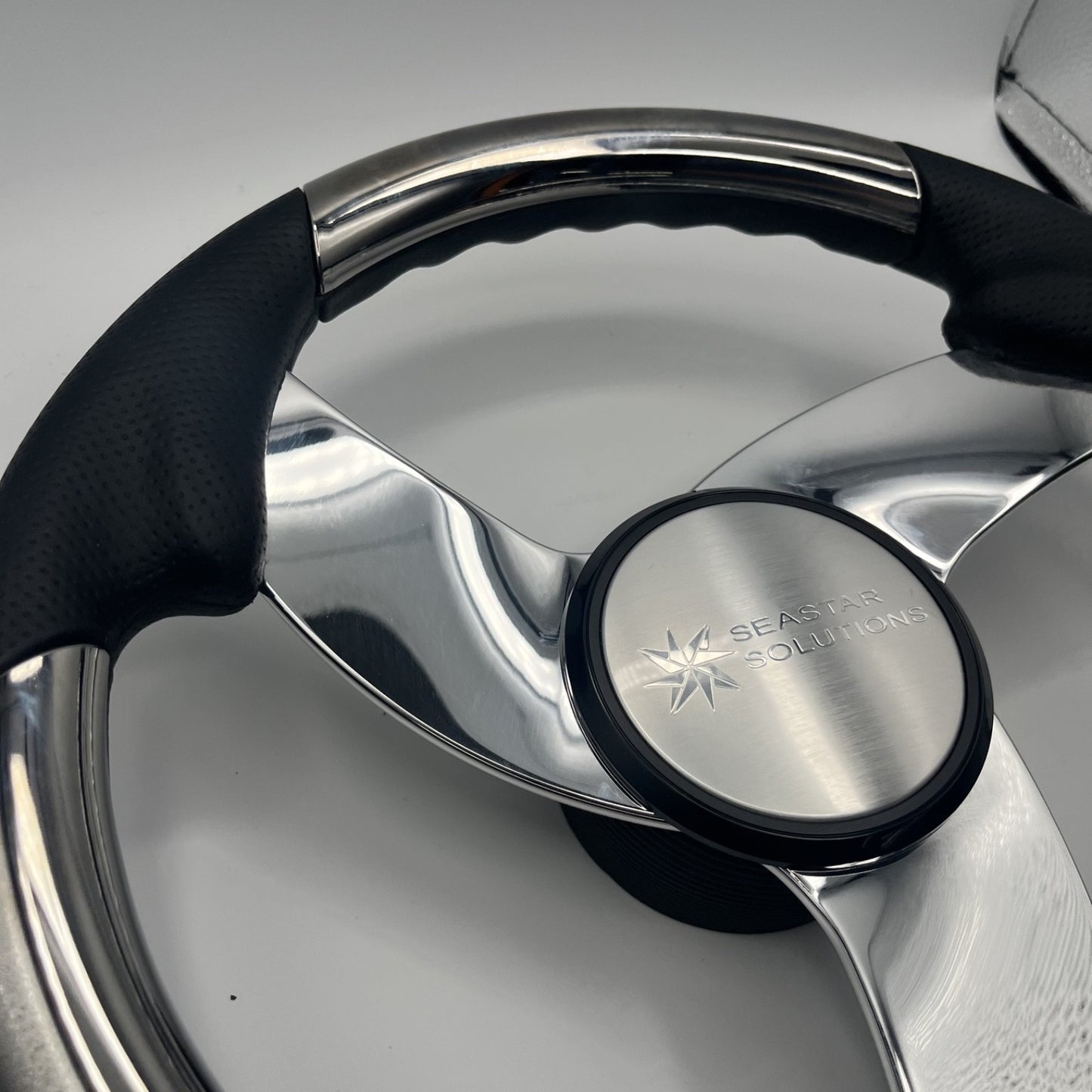 Model M533 Boat Steering Wheel Polished Alum Spoke | Seastar