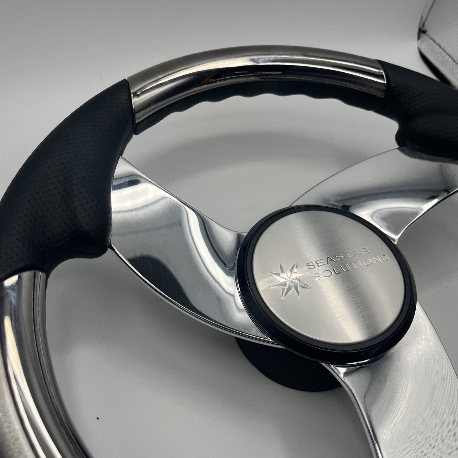 Model M533 Boat Steering Wheel Polished Alum Spoke | Seastar