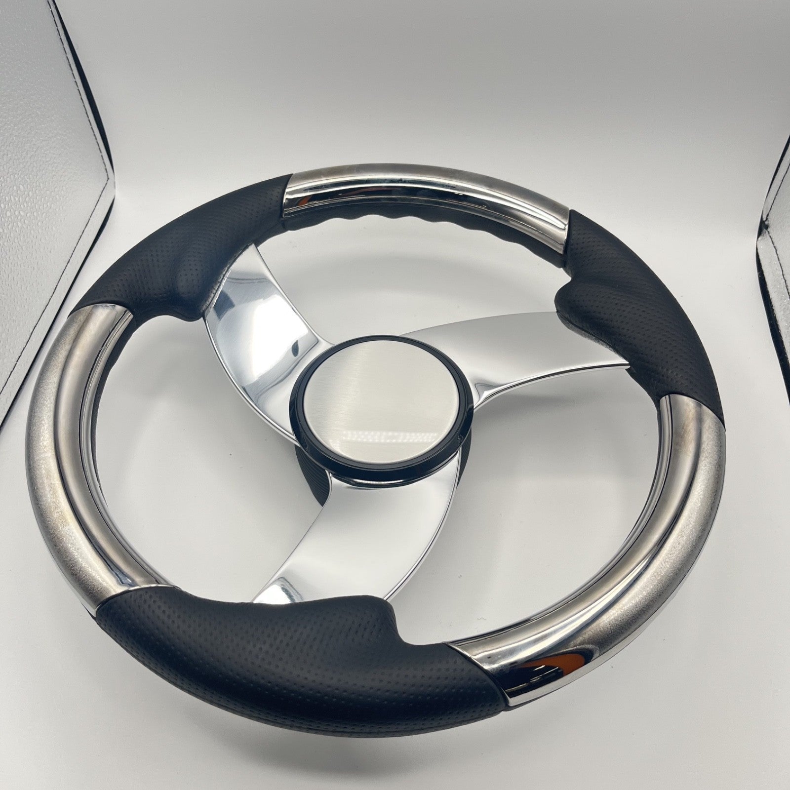 Model M533 Boat Steering Wheel Polished Alum Spoke | Plain