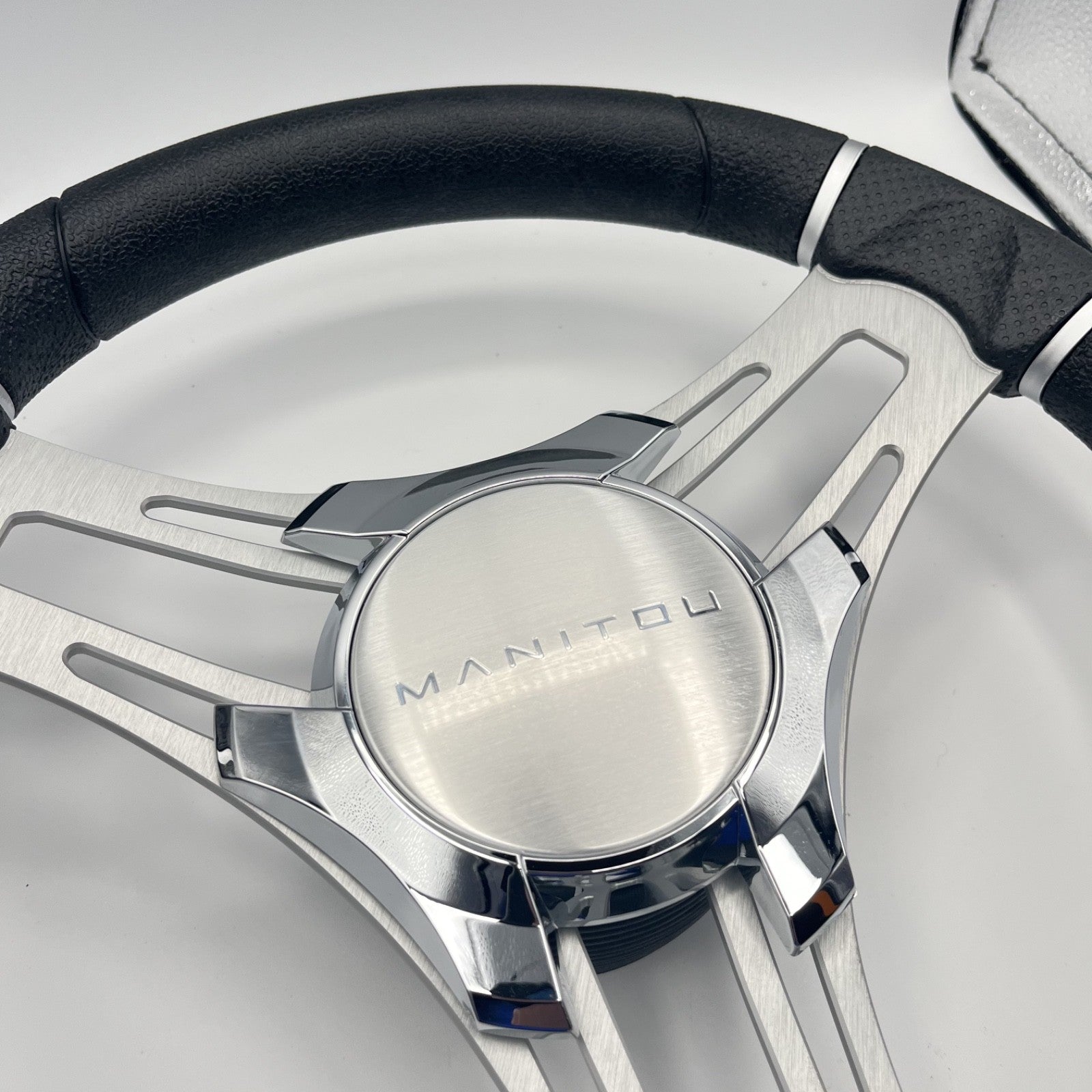 Gussi Italia Boat Steering Wheel Brushed Aluminum Spokes | Manitou Boats
