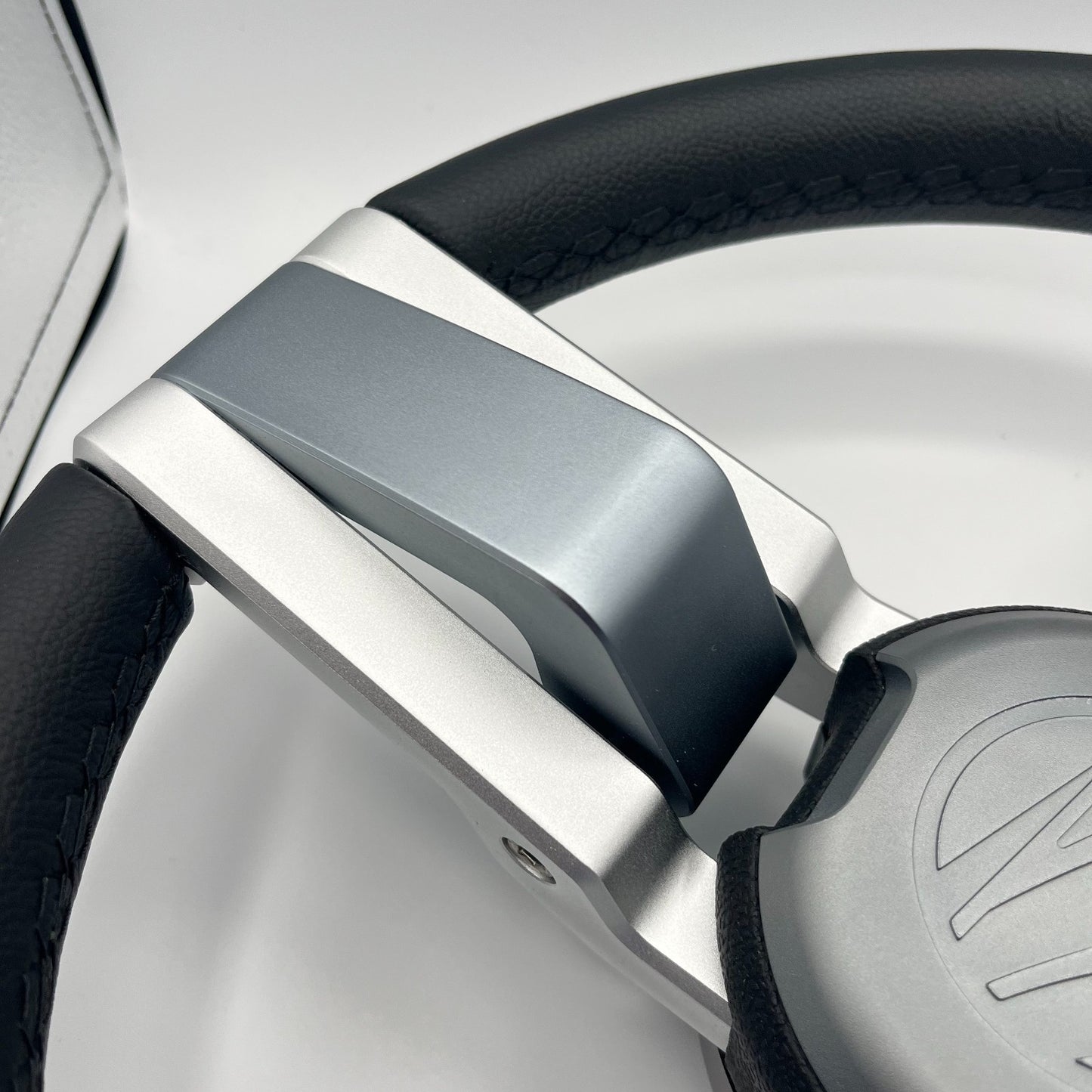 Gussi Italia Marine Steering Wheel Multi Color Gray Aluminum Wheel | Tige