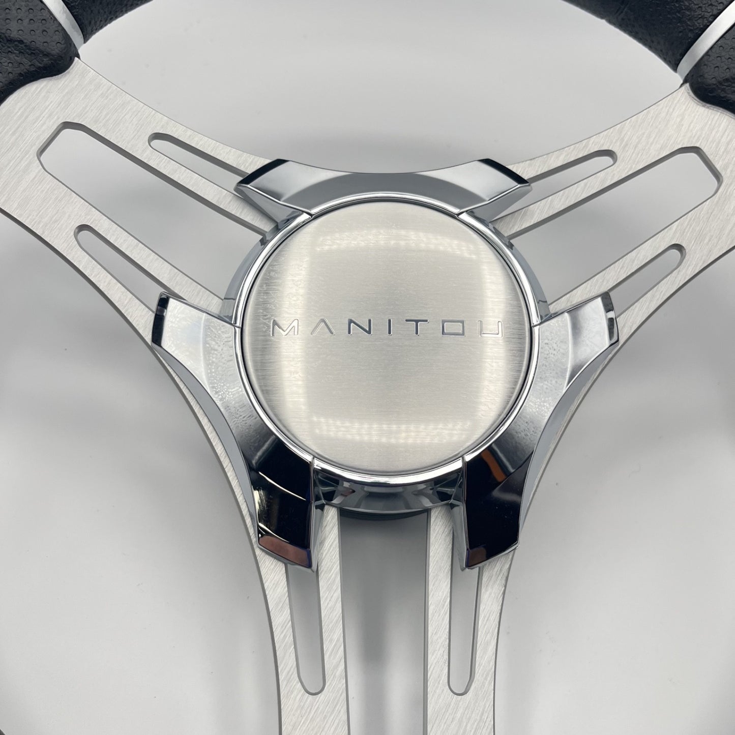 Gussi Italia Boat Steering Wheel Brushed Aluminum Spokes | Manitou Boats