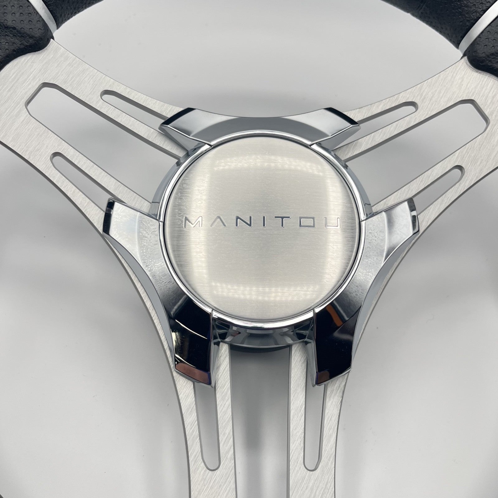 Gussi Italia Boat Steering Wheel Brushed Aluminum Spokes | Manitou Boats