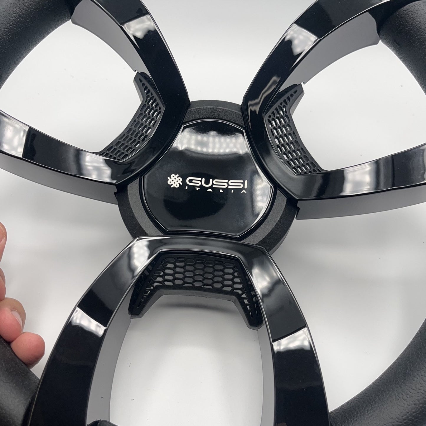 La Corte Boat Steering Wheel Black Gloss Inserts | Gussi Italia Logo