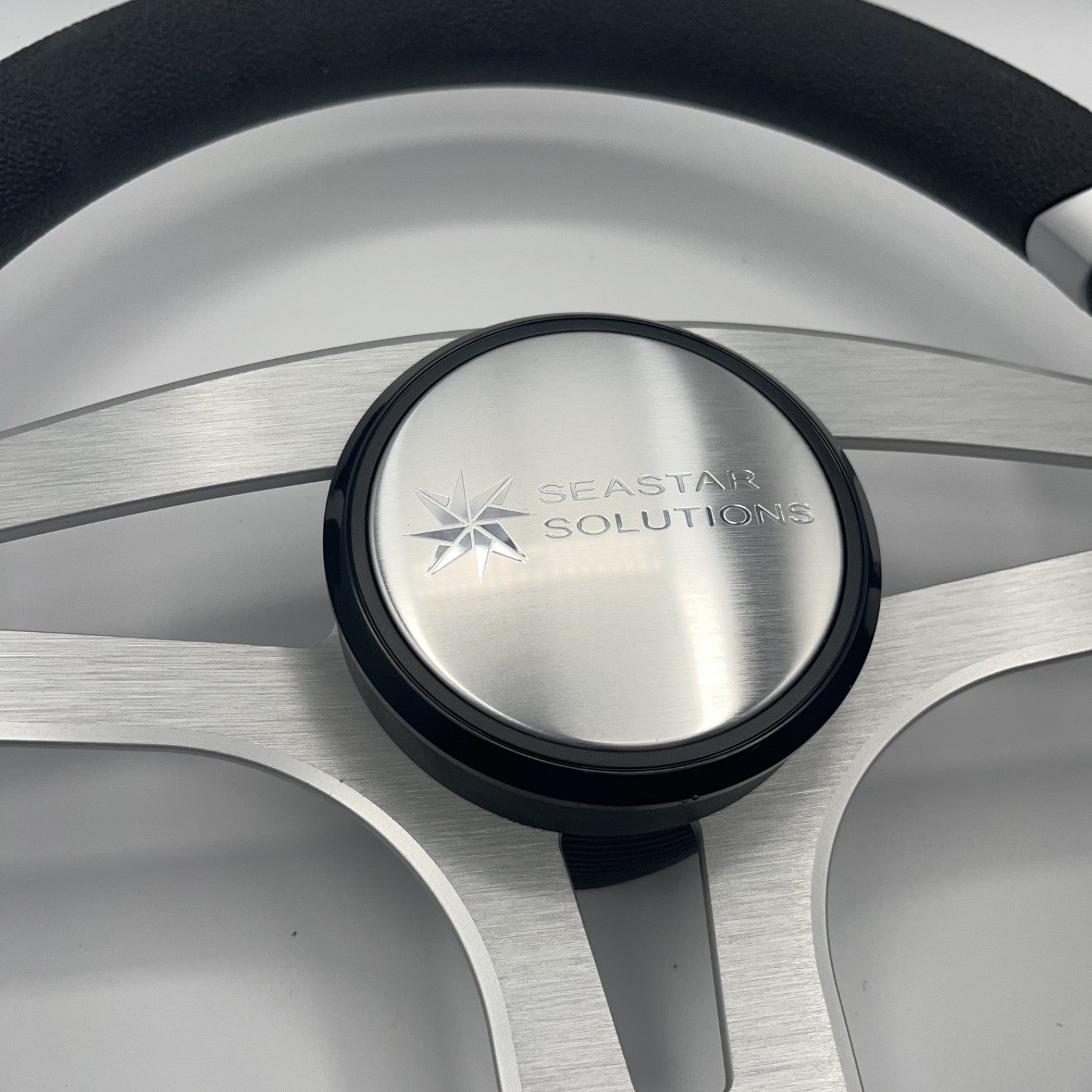Badia Boat Steering Wheel Brushed Aluminum Spokes | Seastar Solutions