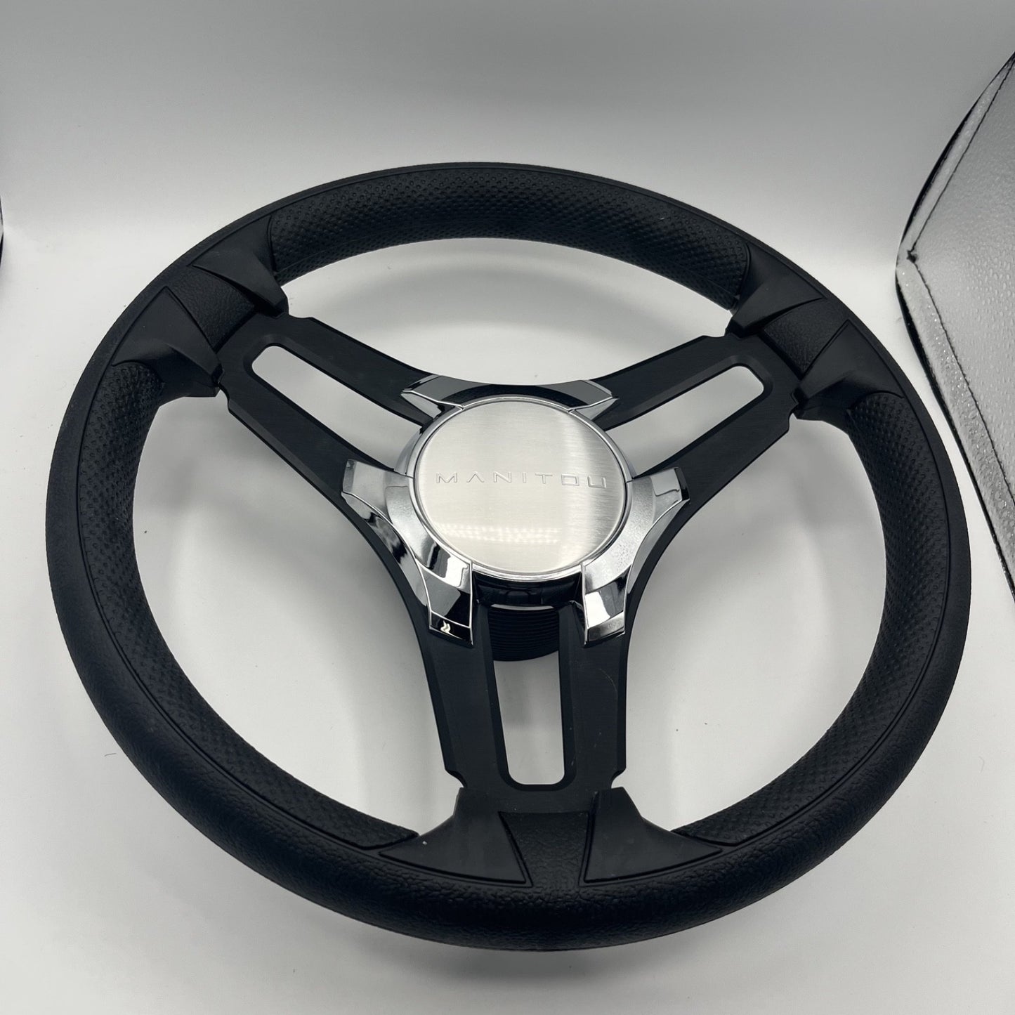 Gussi Italia Marine Steering Wheel Black Brush Metal Spokes | Manitou