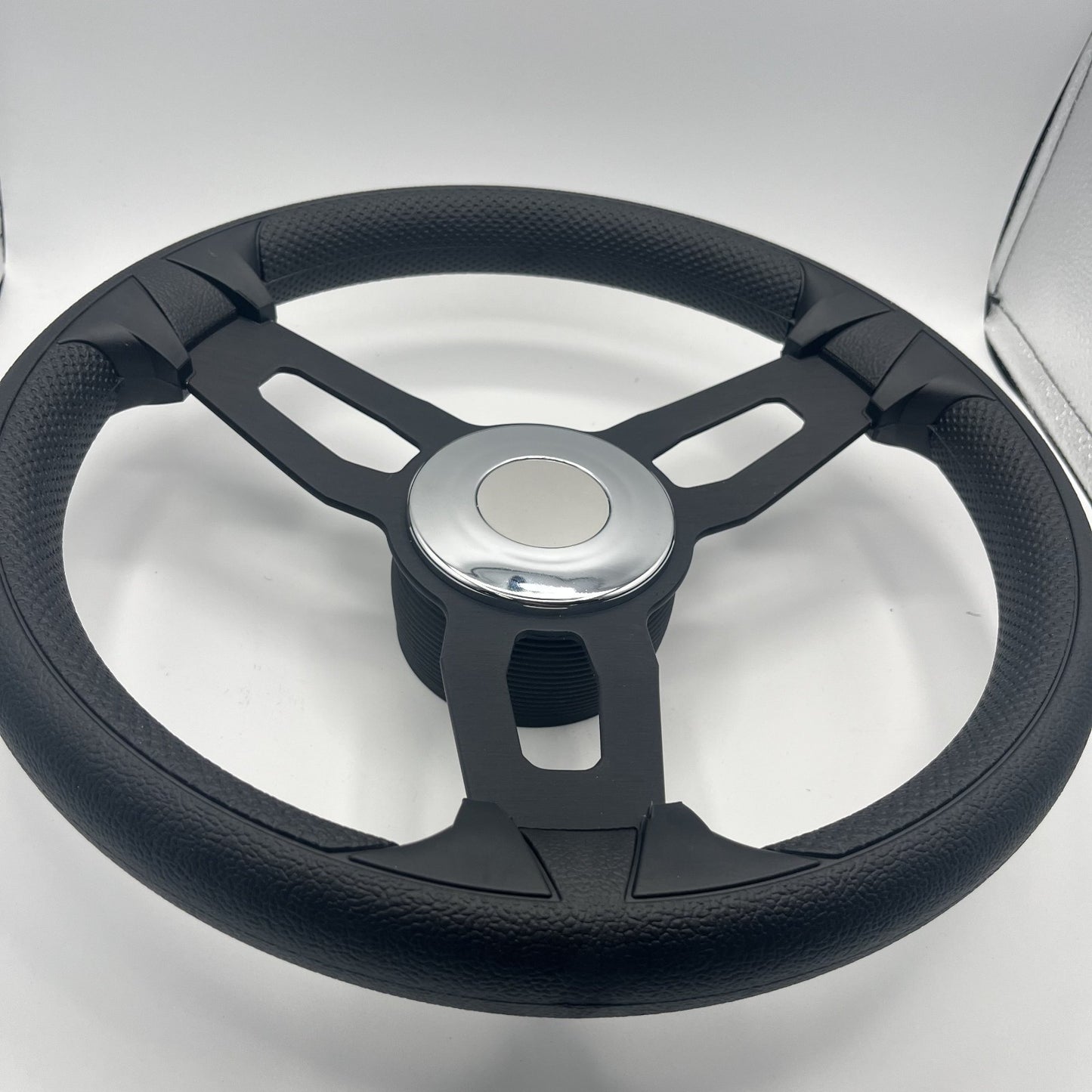 Gussi Italia Model 15 Steering Wheel Blk Brushed Alum Spokes | Chrome Center