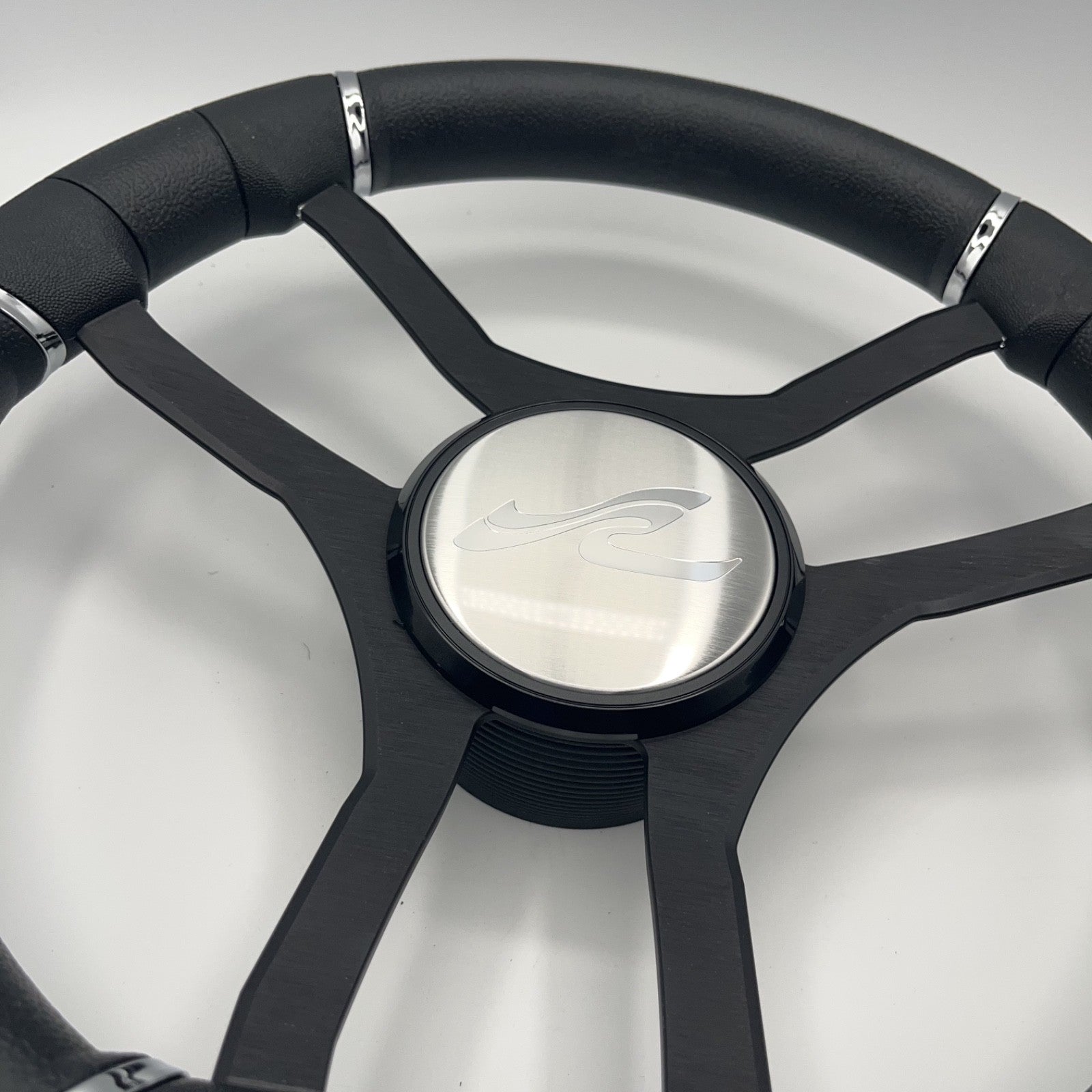 Malera Boat Steering Wheel Black Aluminum Spokes | SeaRay Boats