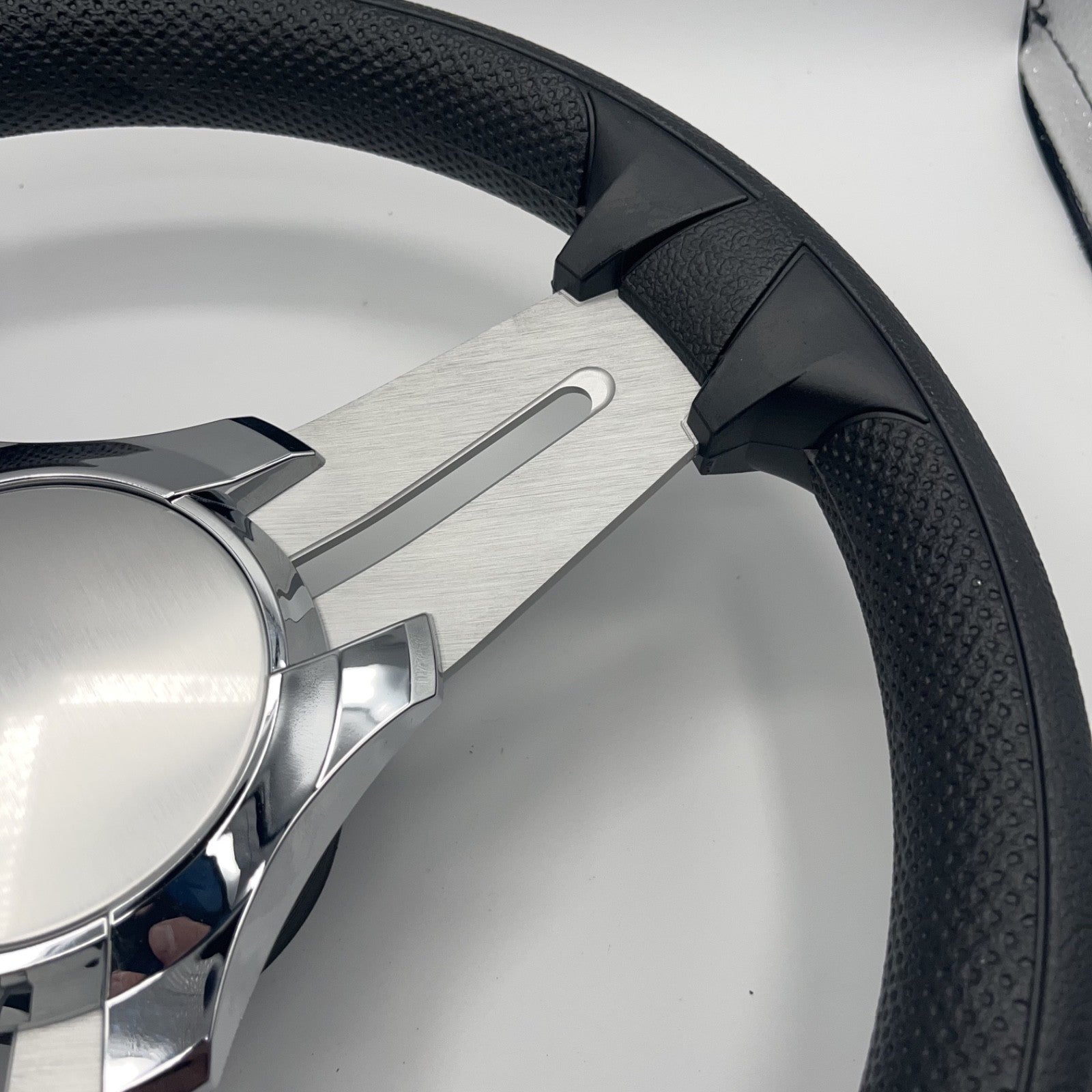 Model 15A Marine Steering Wheel Brushed Alum Spokes | Chrome Blank Cap