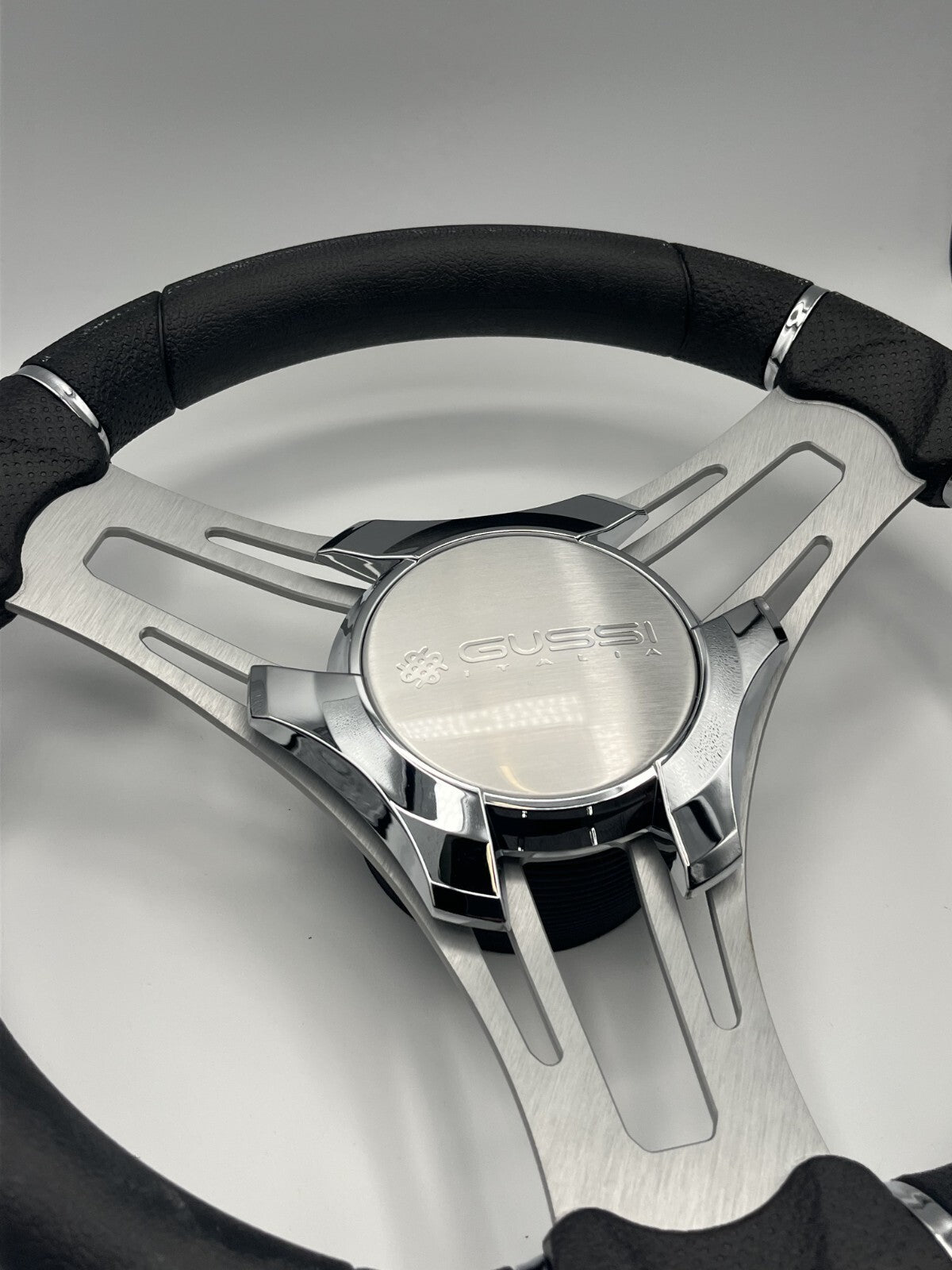 Verona Boat Steering Wheel Gray Brushed Aluminum Spokes | Gussi Italia