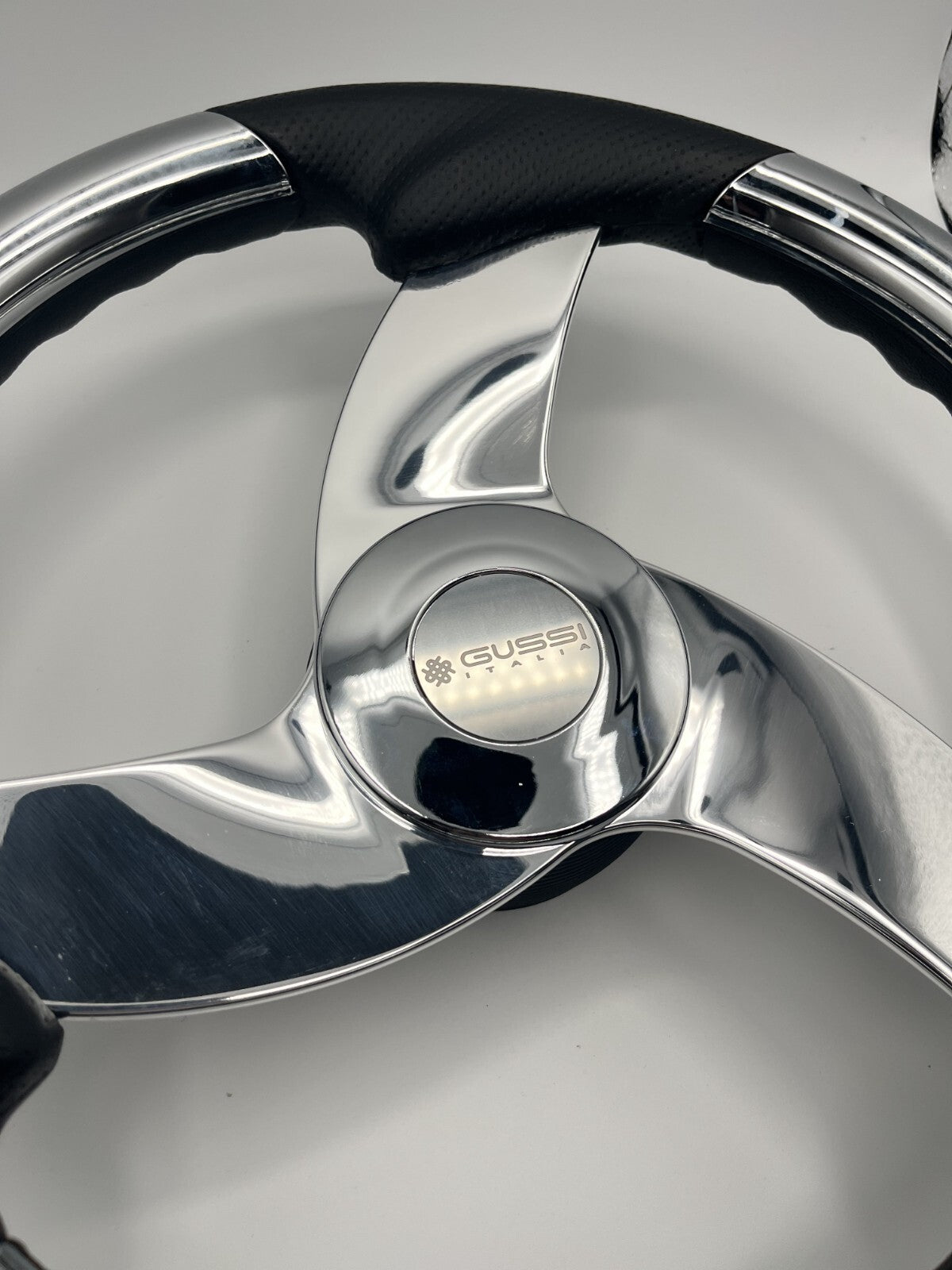 Model M533 Boat Steering Wheel Polished Aluminum Spokes | Gussi Italia