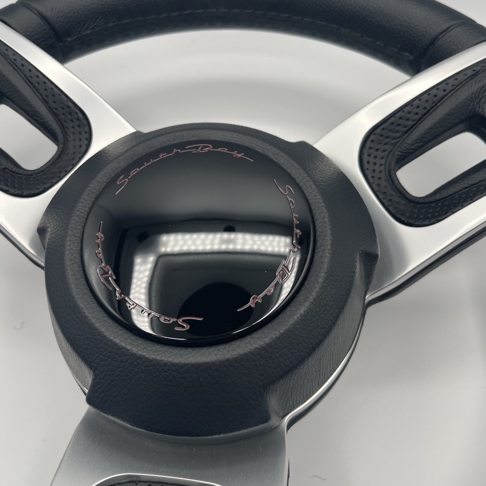 Gussi Italia Black Model 702 Steering Wheel | SouthBay Boats