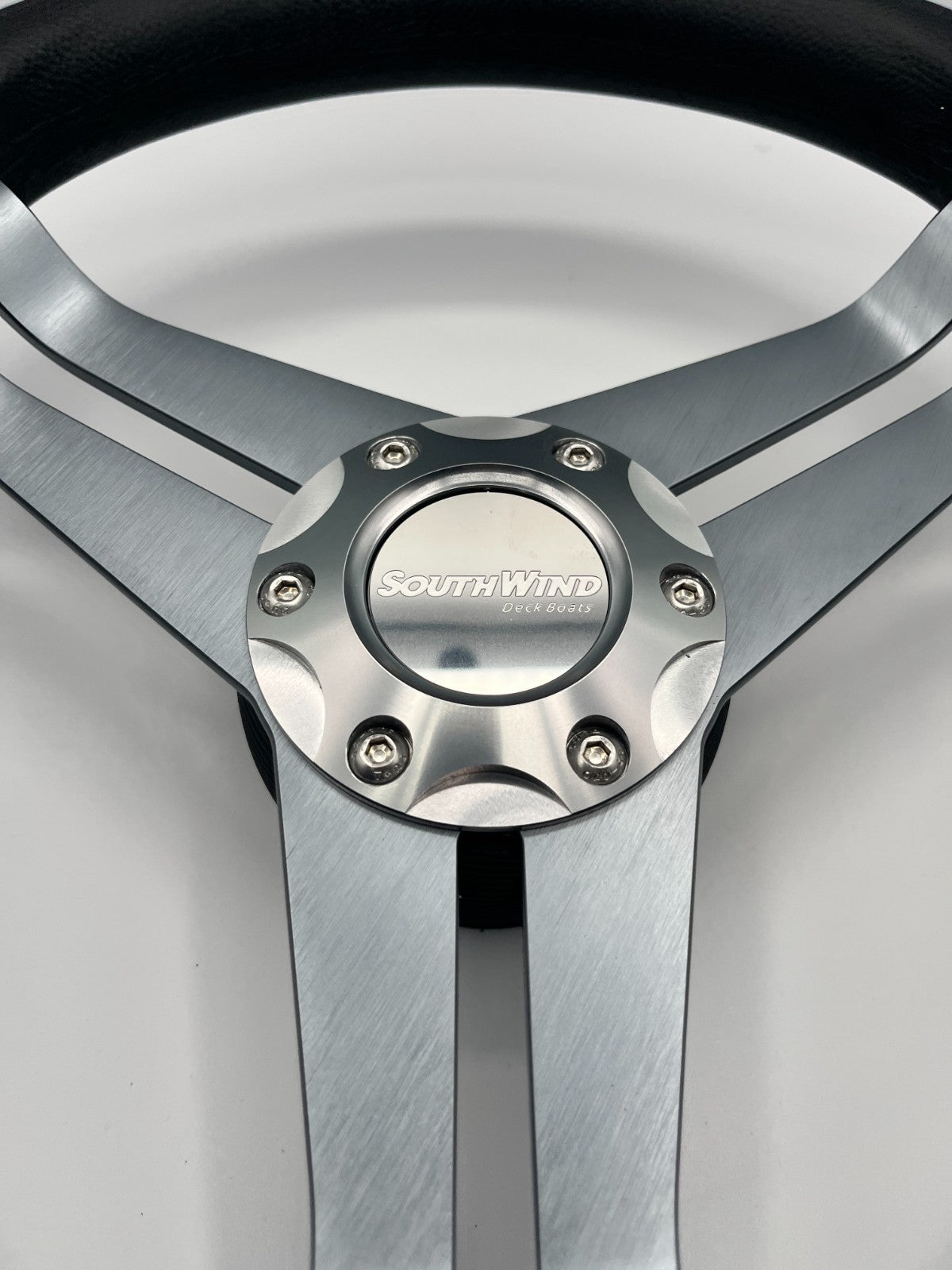 W208 Steering Wheel Gray Brushed Alum Spoke | SouthWind Deck Boats