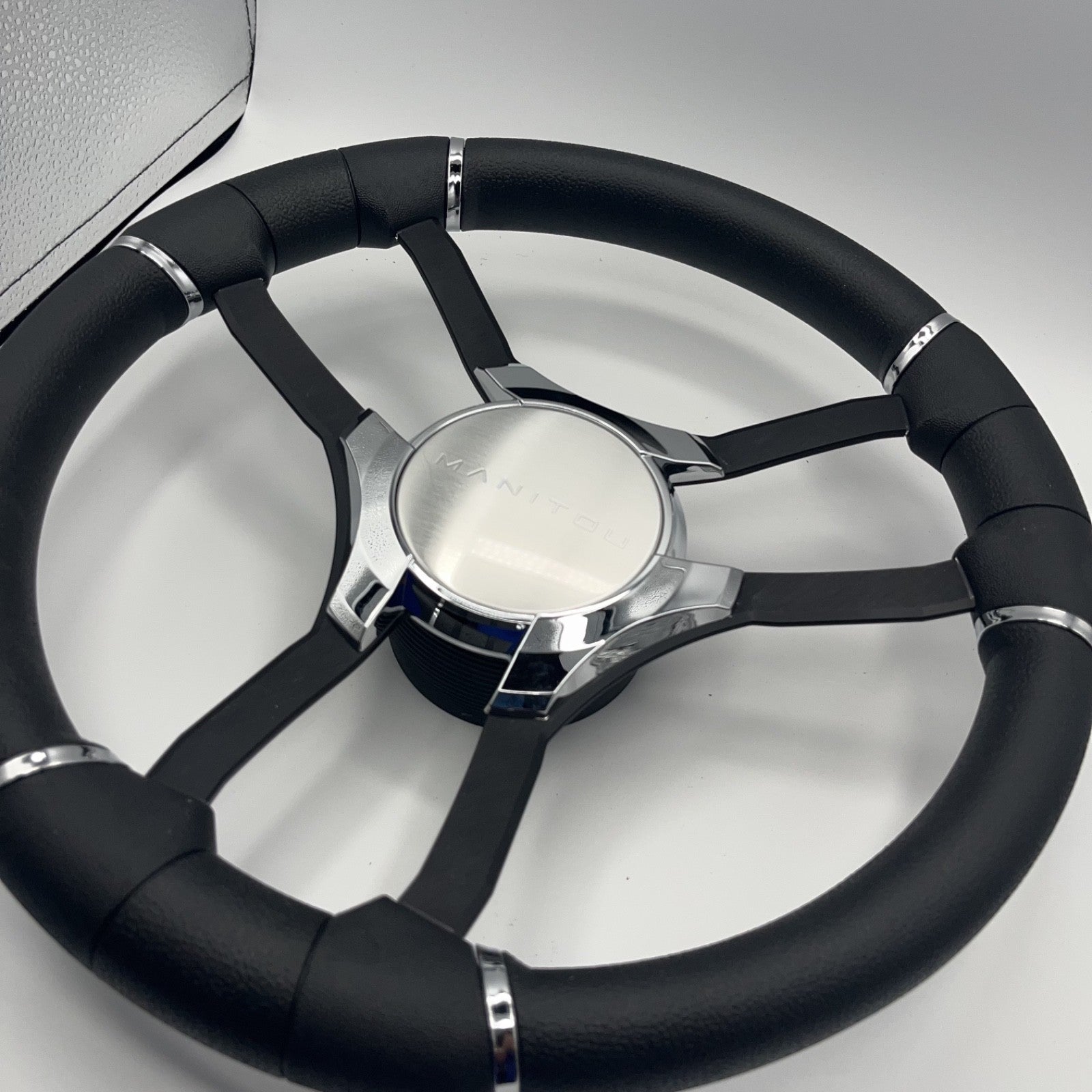Malera Boat Steering Wheel Black Aluminum Spokes - Chrome-style Manitou