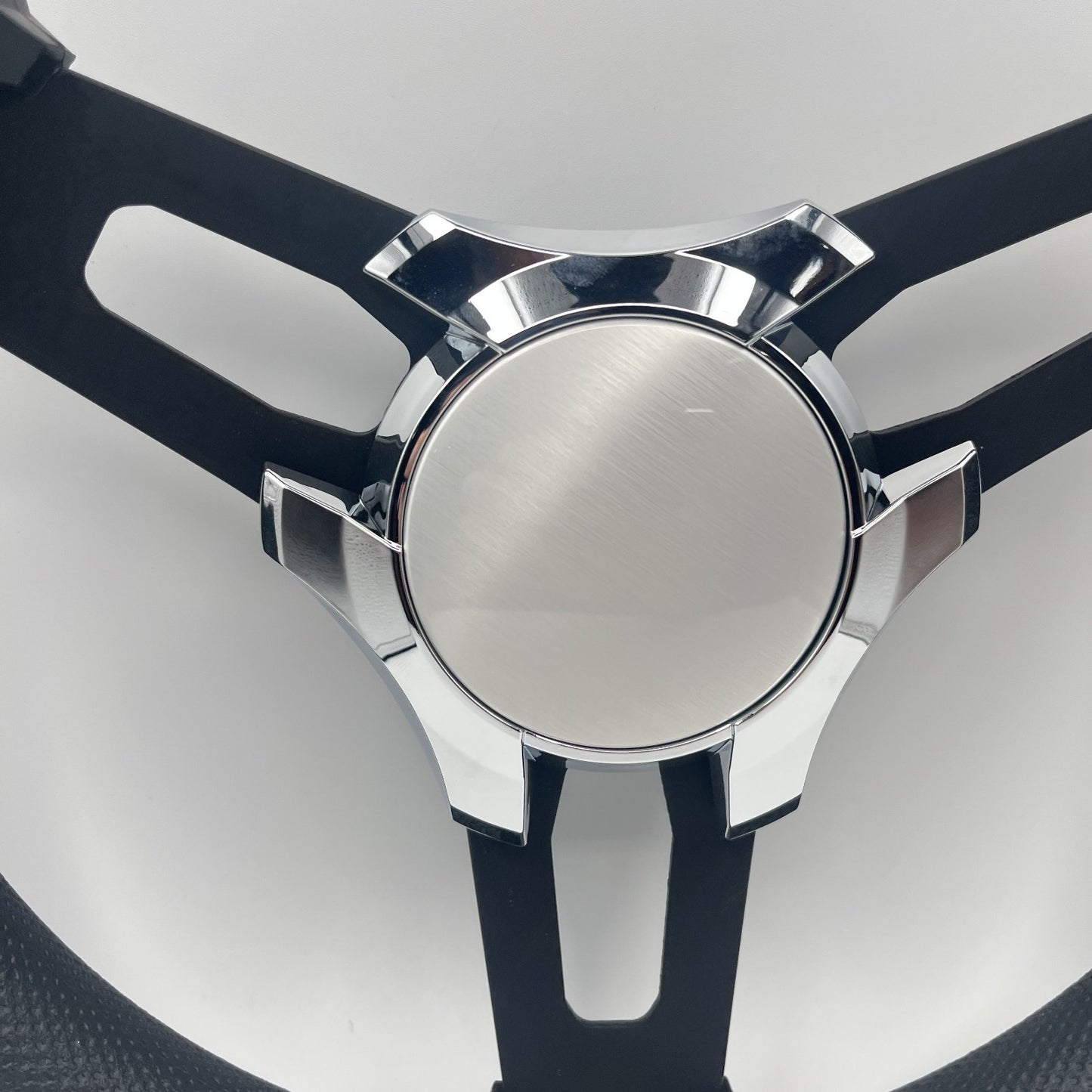 Gussi Italia Boat Model 15 Steering Wheel Black Brushed Alum Spokes |Plain