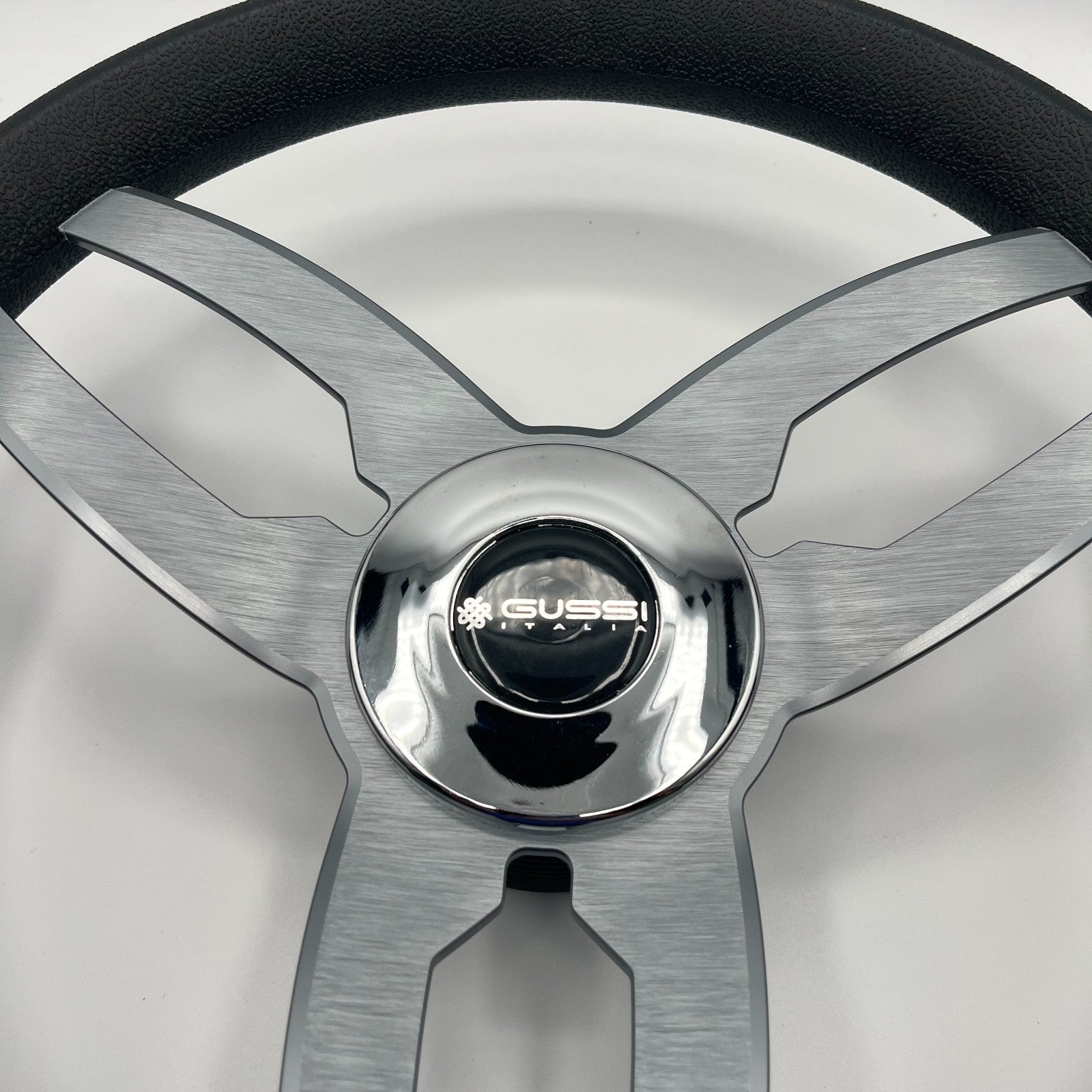 Cabrio Boat Steering Wheel Gray Brushed Alum Spoke | Gussi Italia