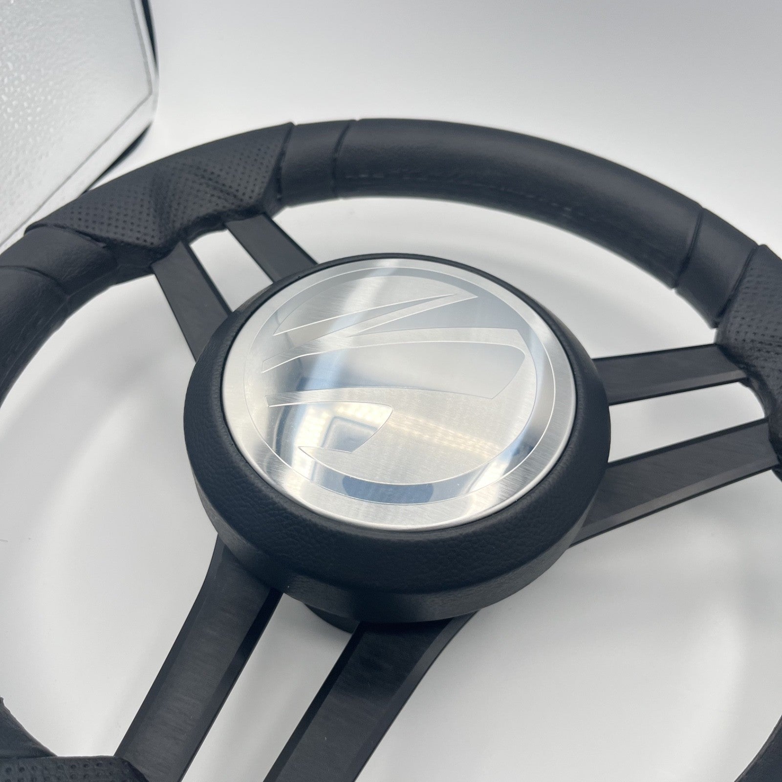 Molinara Marine Steering Wheel Black Brushed Aluminum Spokes | Tige