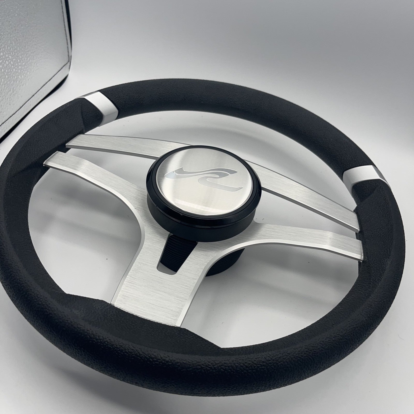 Badia Boat Steering Wheel Brushed Aluminum Spokes | SeaRay Boats
