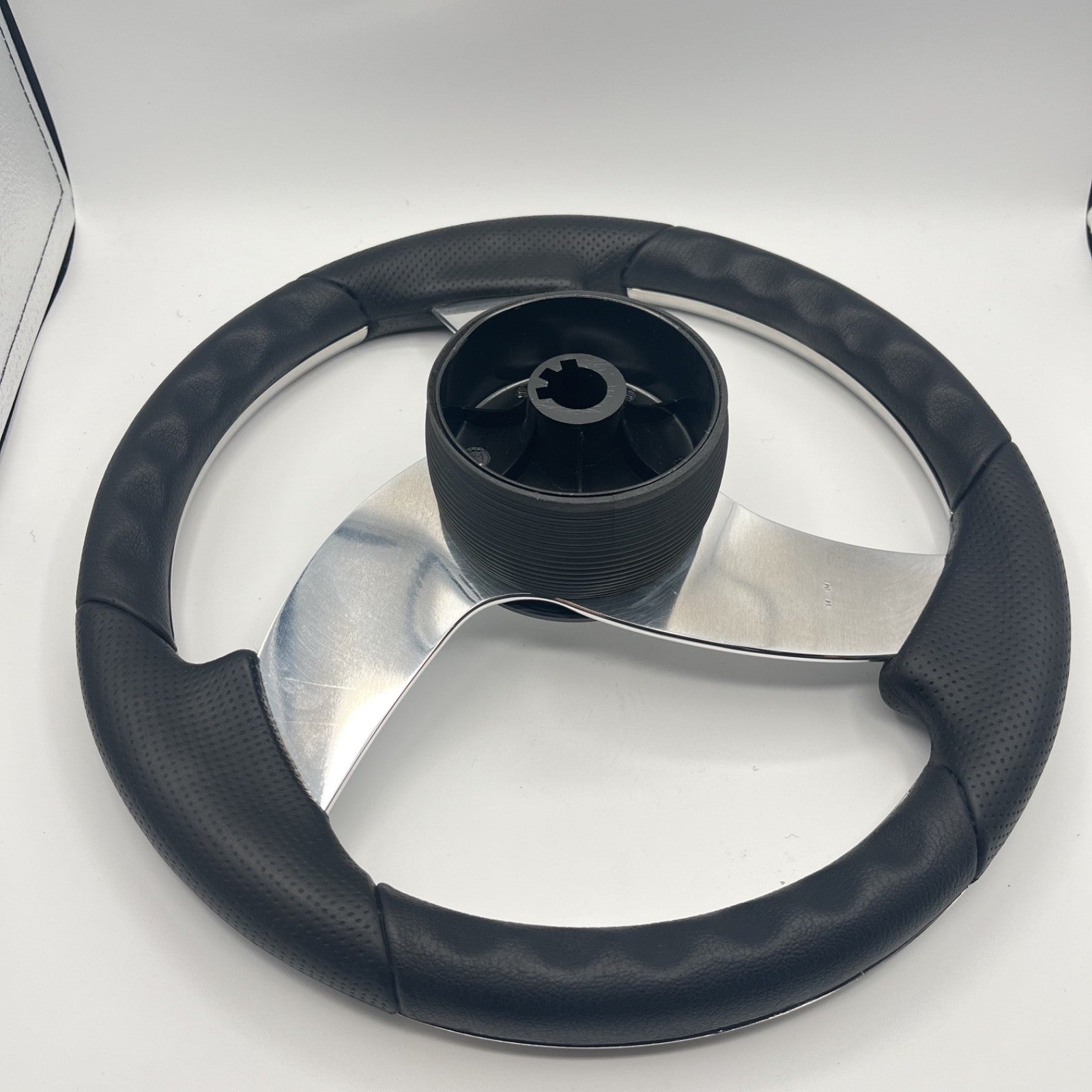 Model M533 Boat Steering Wheel Polished Alum Spoke | Sea Ray