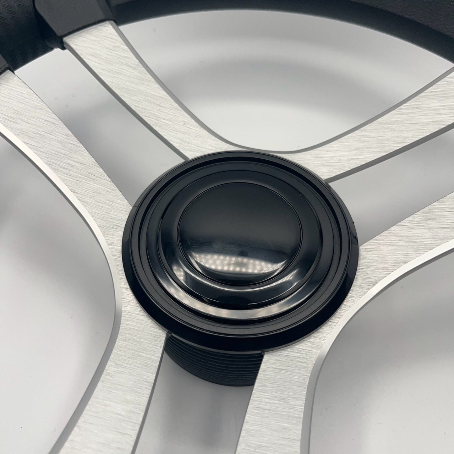 Benaco Boat Steering Wheel Brushed Aluminum Spokes | LG Black Snap-in