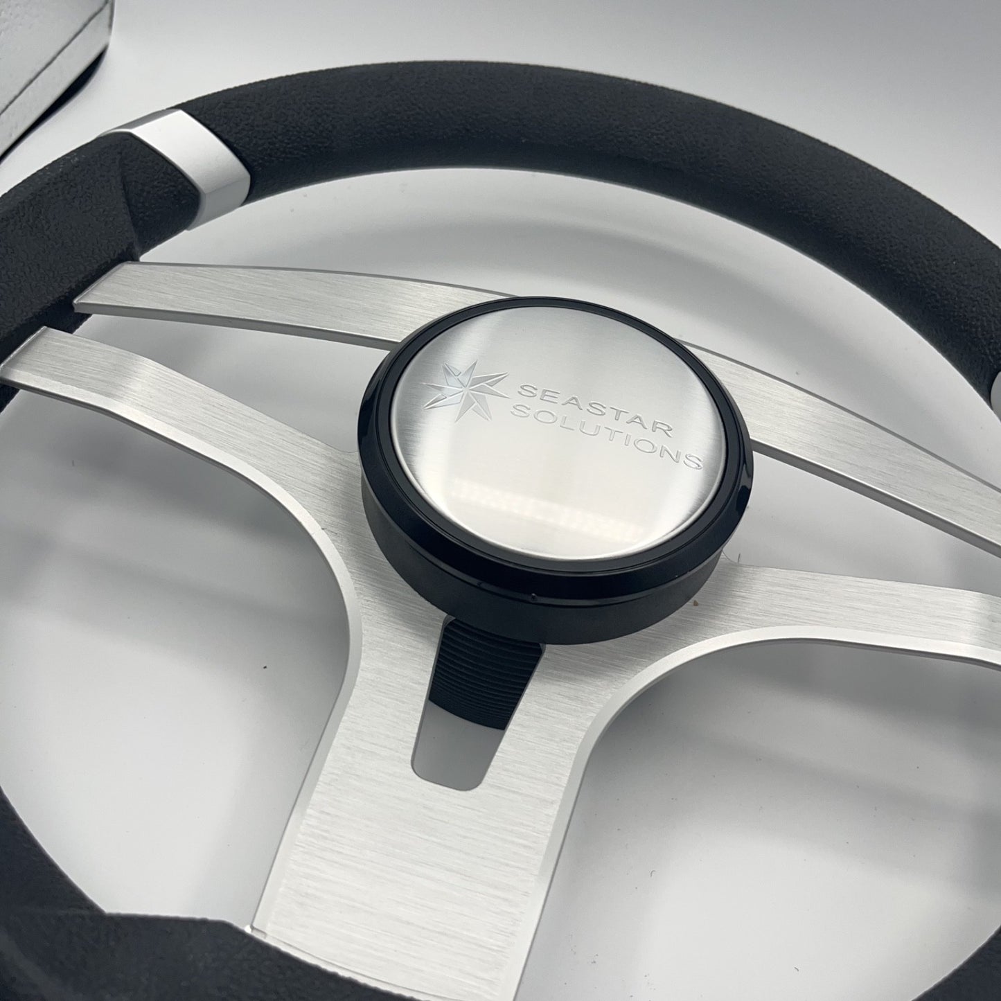 Badia Boat Steering Wheel Brushed Aluminum Spokes | Seastar Solutions