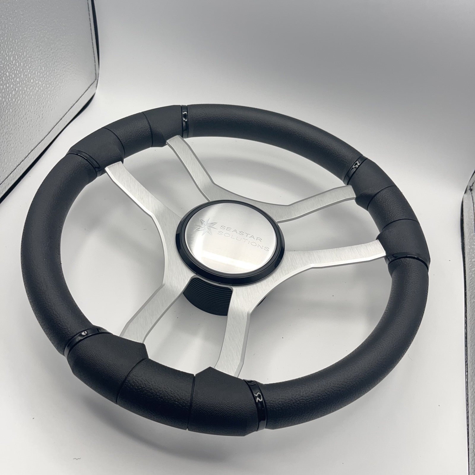 Malera Boat Steering Wheel Brushed Aluminum Spokes | Seastar Solutions