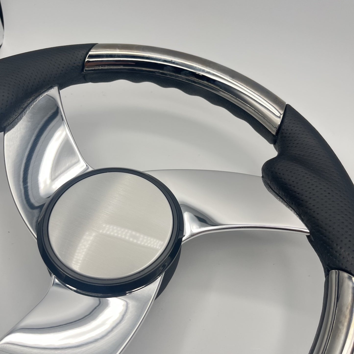 Model M533 Boat Steering Wheel Polished Alum Spoke | Plain