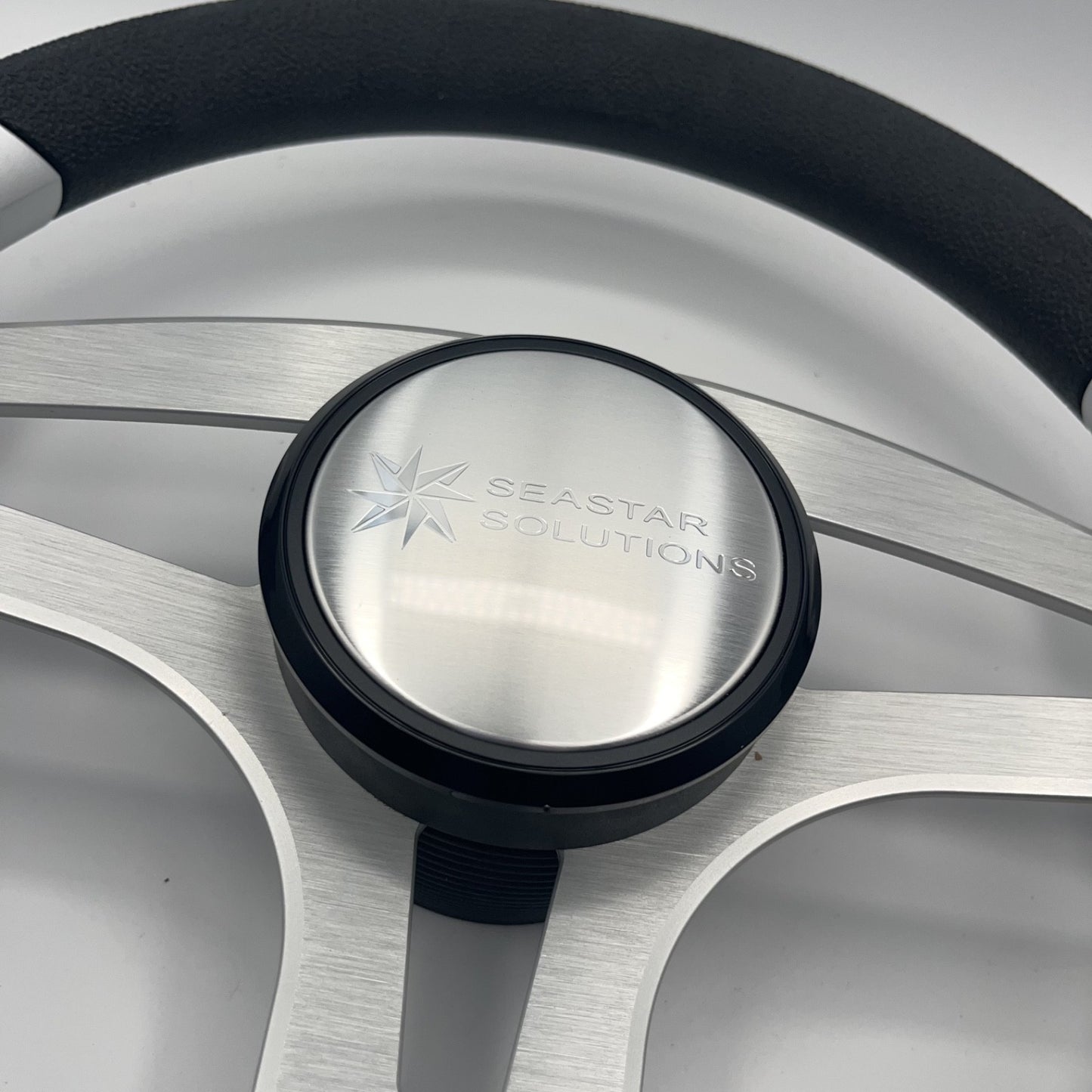 Badia Boat Steering Wheel Brushed Aluminum Spokes | Seastar Solutions