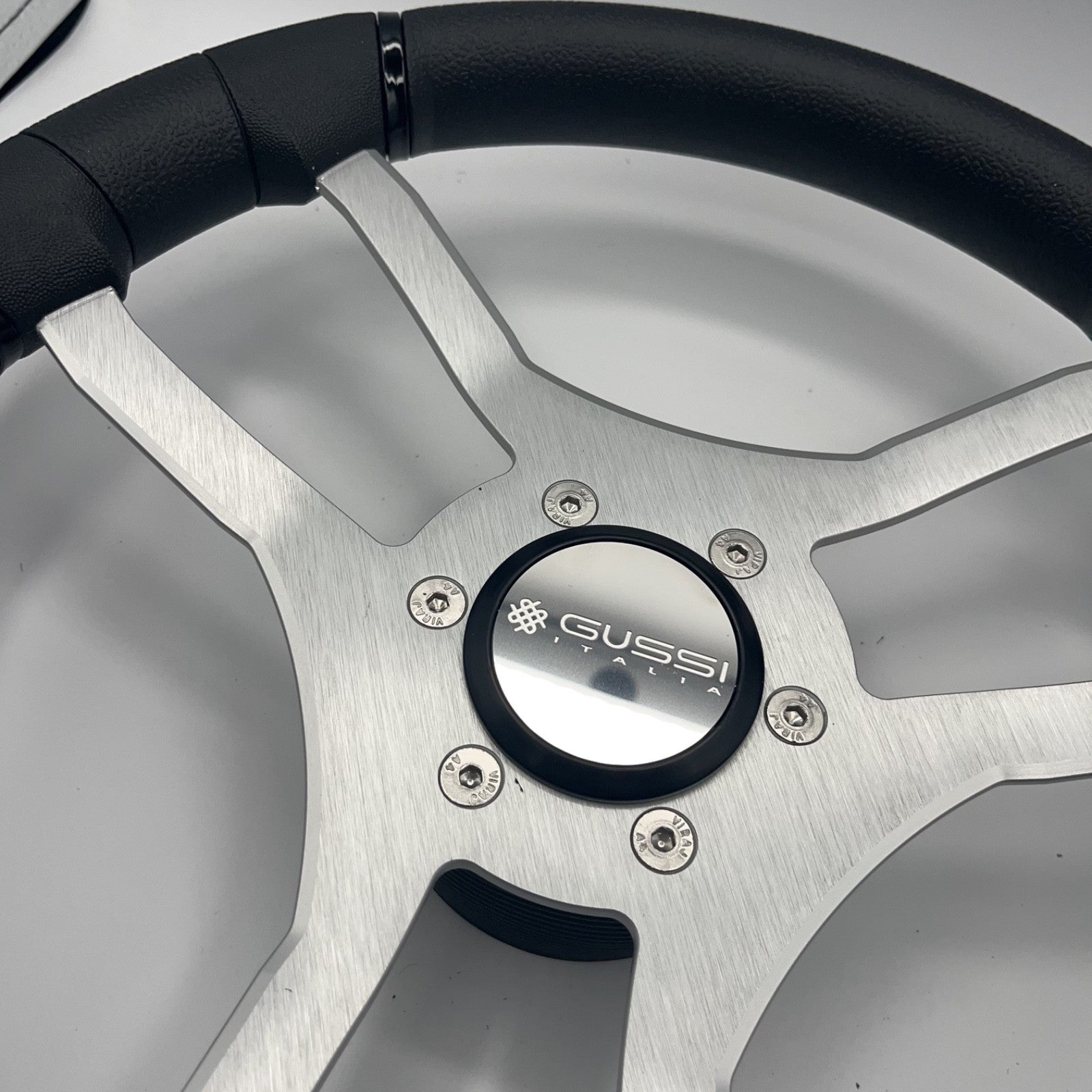 Malera Boat Steering Wheel Brushed Aluminum Spokes | Gussi Snap-in