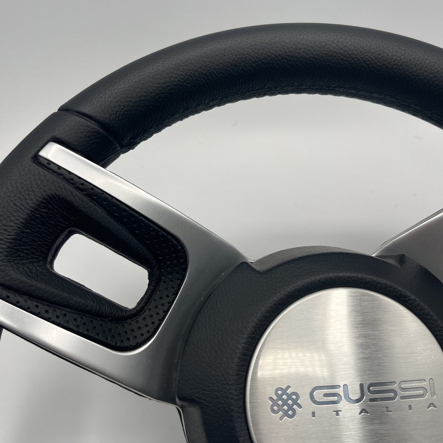 Gussi Italia Black Model 702 Steering Wheel | Gussi Italia