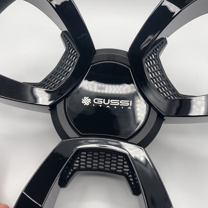 La Corte Boat Steering Wheel Black Gloss Inserts | Gussi Italia Logo