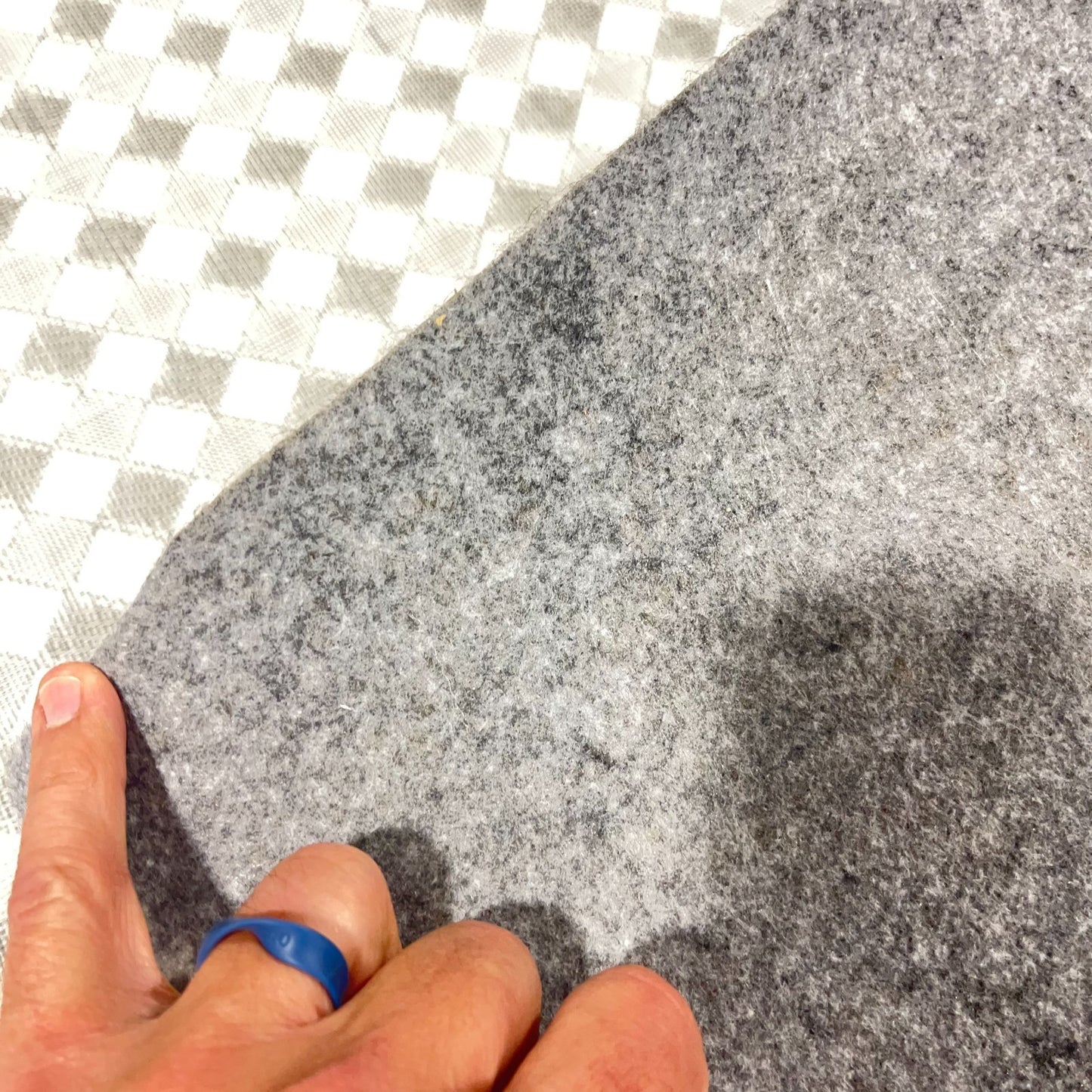 Woven Vinyl Flooring | Checkers - C-80043561 | 7'6" X 14'