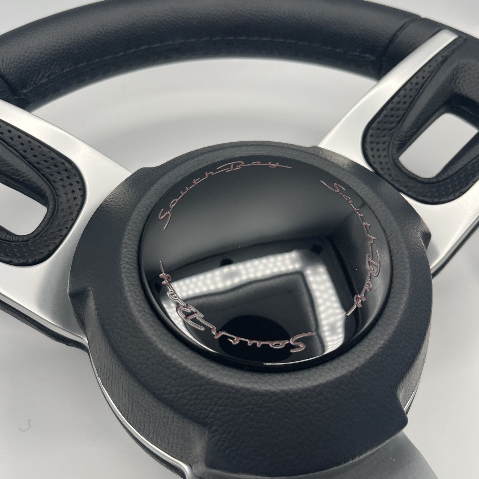 Gussi Italia Black Model 702 Steering Wheel | SouthBay Boats