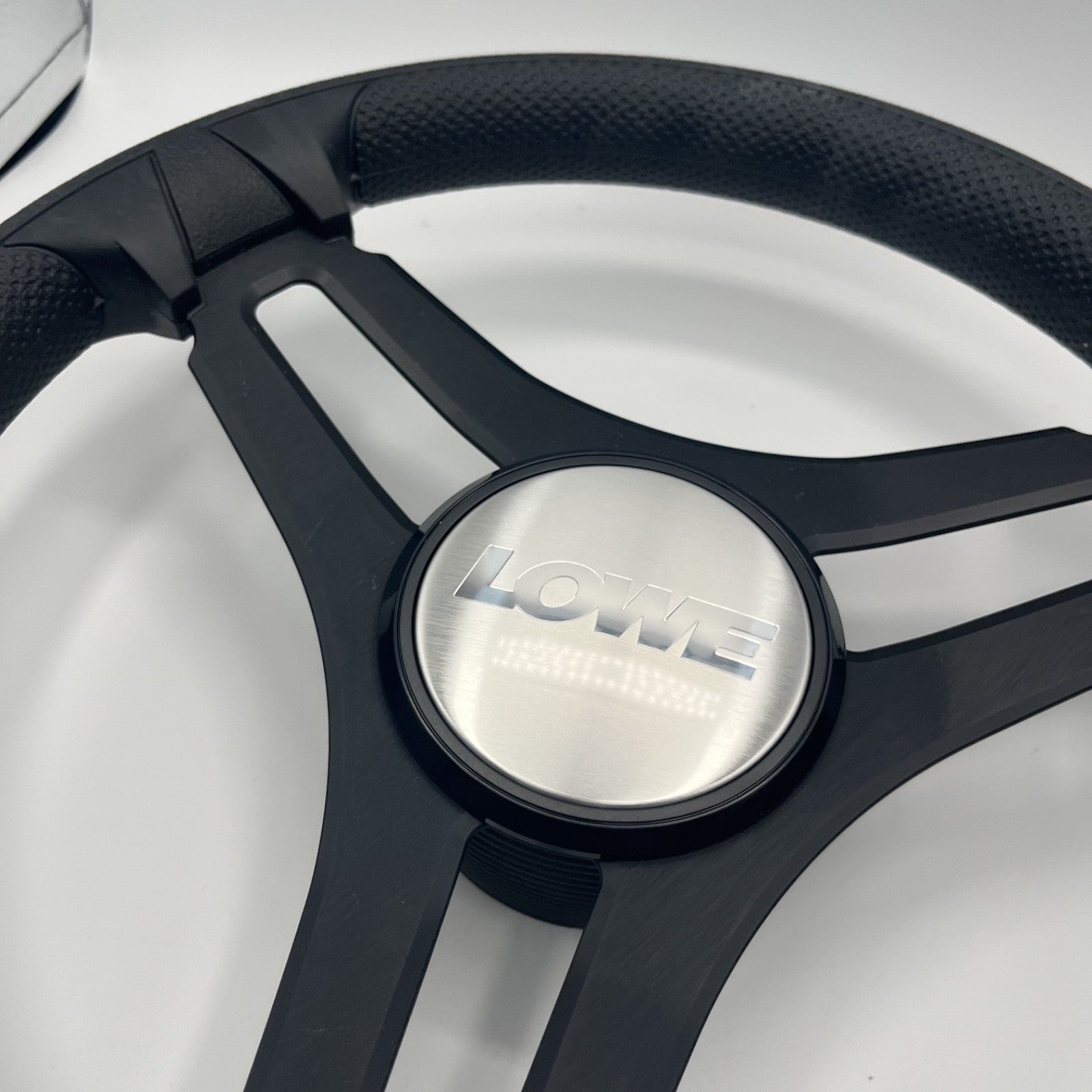 Gussi Italia Marine Steering Wheel Black Brush Metal Spokes | Lowe