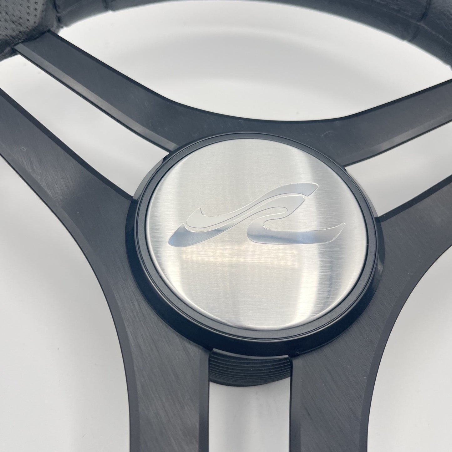Molinara Marine Steering Wheel Black Brushed Alum Spokes | SeaRay Boats