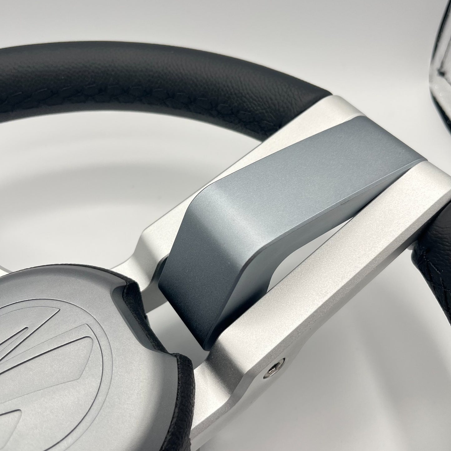 Gussi Italia Marine Steering Wheel Multi Color Gray Aluminum Wheel | Tige