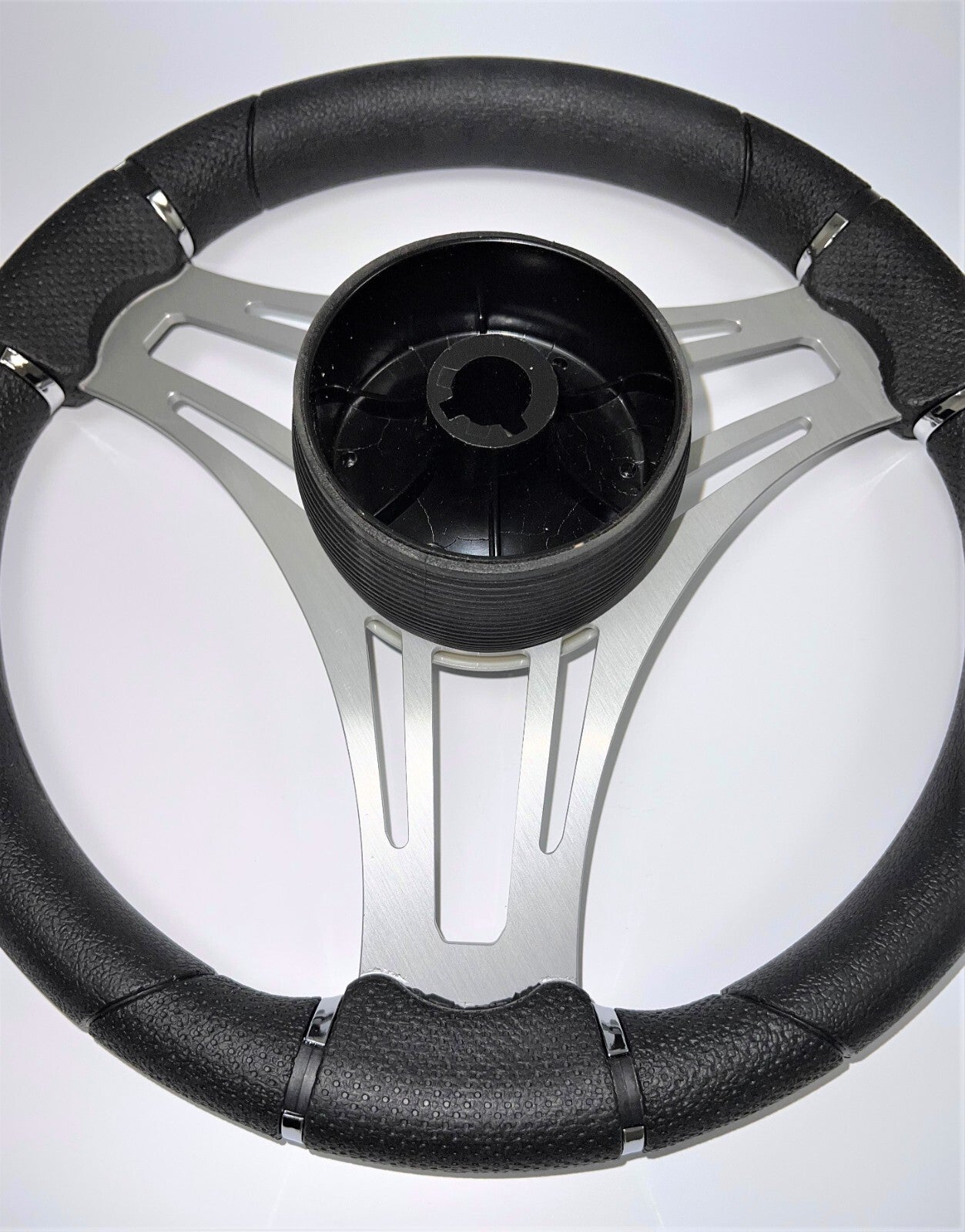 New Gussi Italia Boat Steering Wheel Gray Brushed Aluminum Spokes | Black Dome